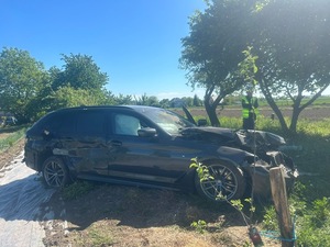 Samochód osobowy marki BMW