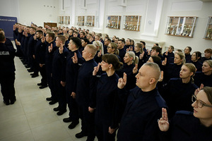 ślubowanie nowoprzyjętych policjantów