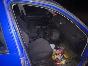 wnętrze Volkswagena zatrzymanego do kontroli drogowej