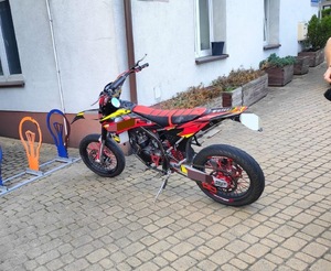 Motorower uczestniczący w zdarzeniu drogowym